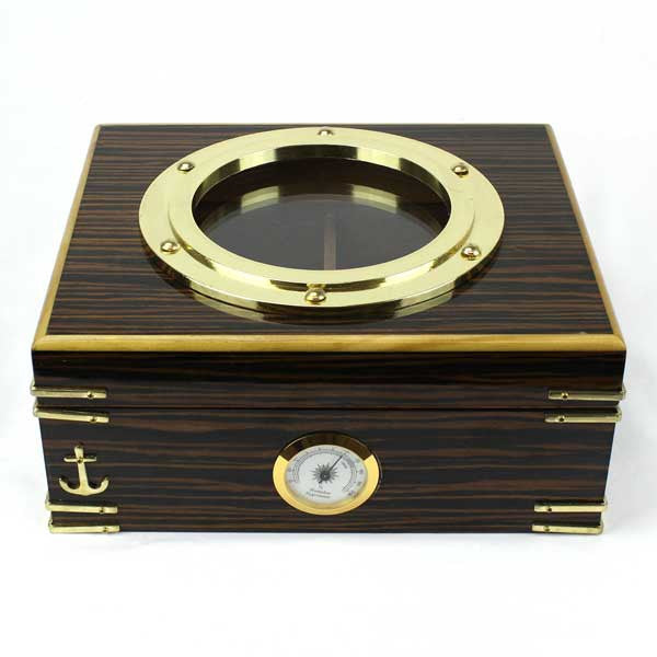 Humidor Supreme Gangway Desktop Humidor 50 Cigars - Exterior Front