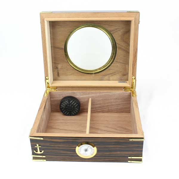 Humidor Supreme Gangway Desktop Humidor 50 Cigars - Interior Front