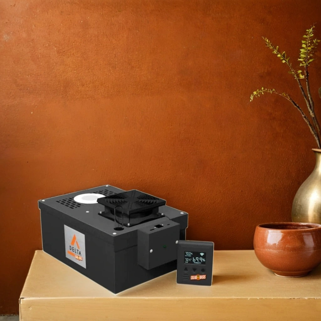 Cigar Oasis Delta Electronic Humidifier - Lifestyle image