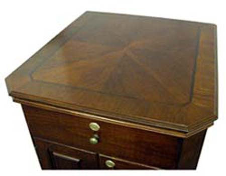 Montegue End Table Humidor - 600 Cigars