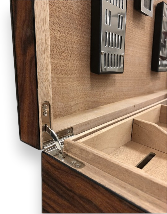 Prestige Salvador 250-Cigar Desktop Humidor - Hinges