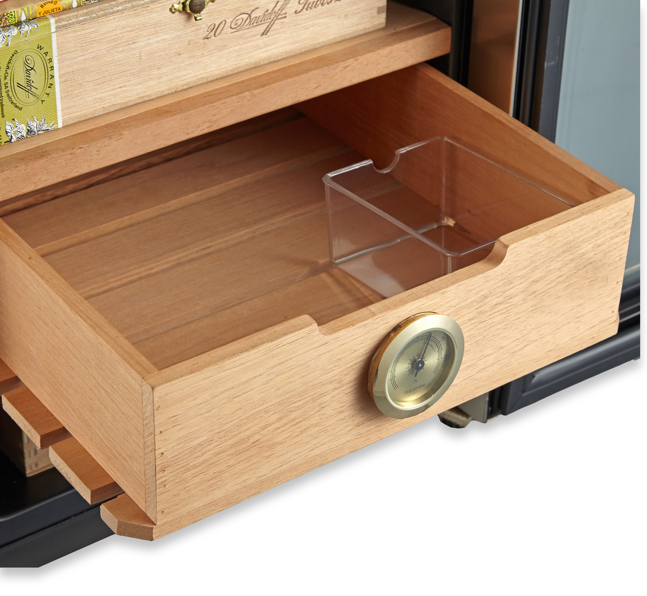 Whynter CHC-120S Stainless Steel 250-Cigar Cooler Humidor 1.2 cu. ft.  - Interior Humidity Tray