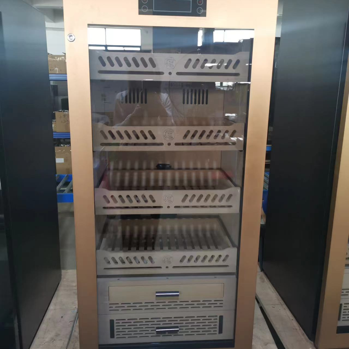 Yohtron YC-248G Premium Series Gold 1200-Cigar Electric Humidor - Front