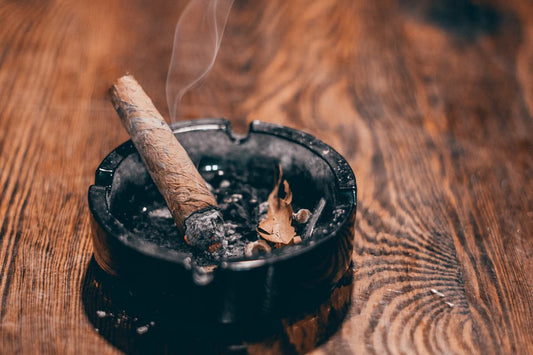 How to Put Out a Cigar the Right Way