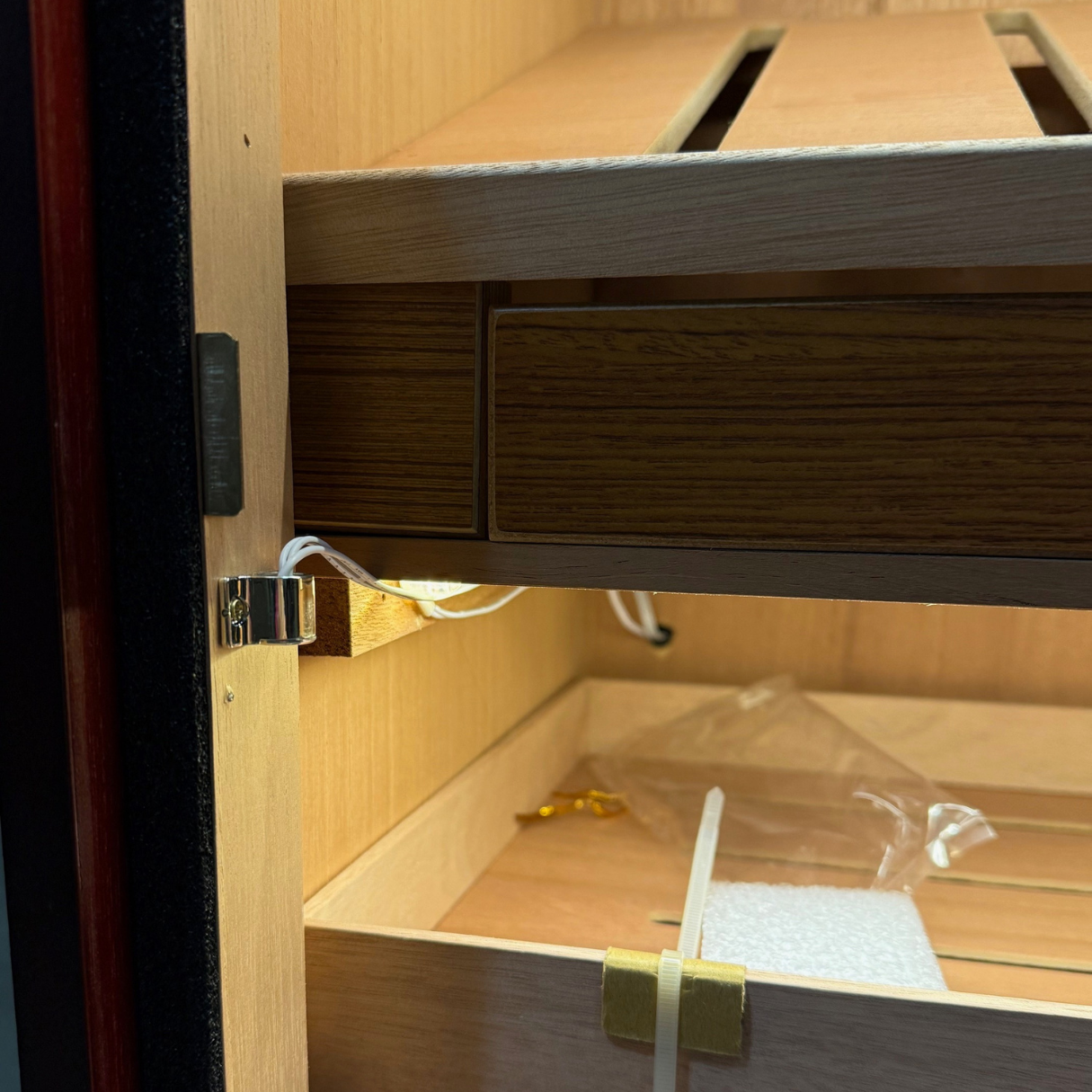 Prestige Barbatus 2,000-Cigar Cabinet Humidor