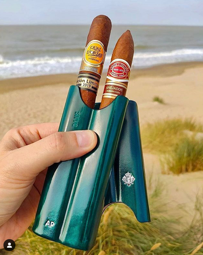 Artigiani Del Re Cuban Robusto Lounge Leather 2-Finger Cigar Case - Sky Contrall - Lifestyle