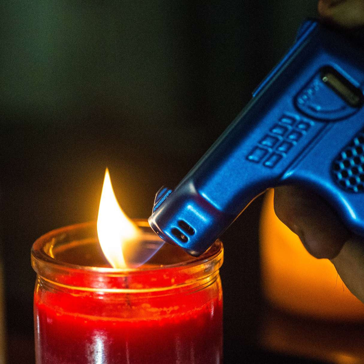 Dissim Hammer Inverted Soft Flame Pipe Lighter - Blue - Lifestyle3