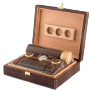 Humidor Supreme Cadeau Gift Set 50-Cigar Desktop Humidor - Brown - Exterior Front