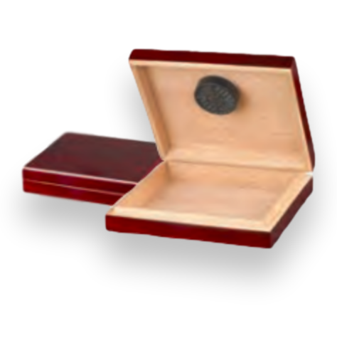 Humidor Supreme Traveler 15-Cigar Humidor - Cherry - Exterior Front
