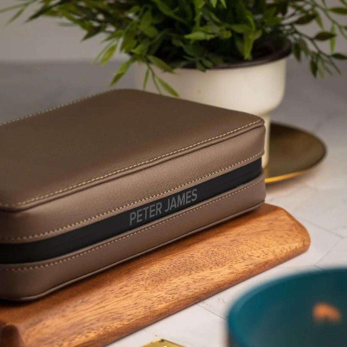 Peter James Alcantara Leather 7-Finger Soft Cigar Cases - Maritime Mocha Mélange - Side Details
