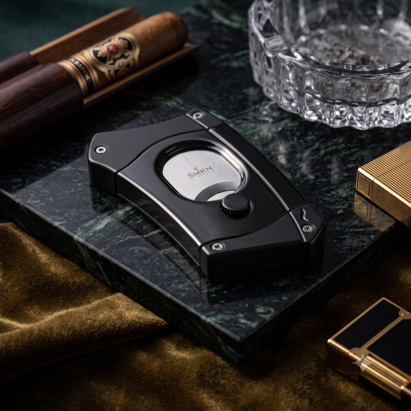 SMKN Palm Cut Double Blade Cigar Cutter  - Lifestyle Image
