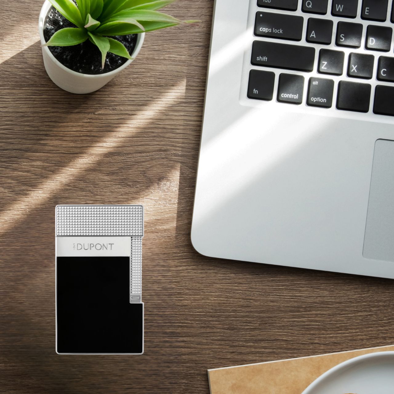 S.T. Dupont Table Dual Flame Cigar Lighter  -  Flatlay Image